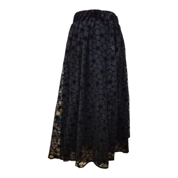 NWT Draper James RSVP Women's Skirt Medium Black Floral Velvet Overlay A-Line Mi - Picture 4 of 5
